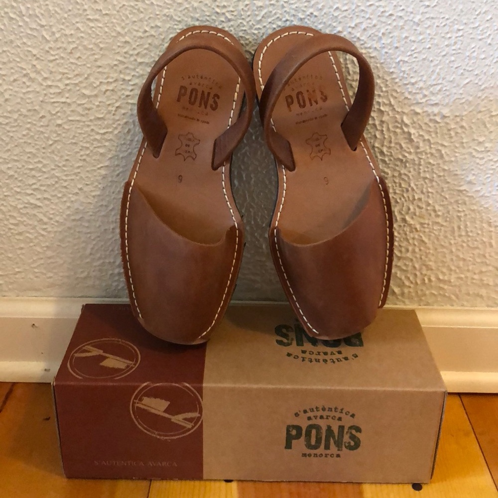 Brown Pons size 9 sandals